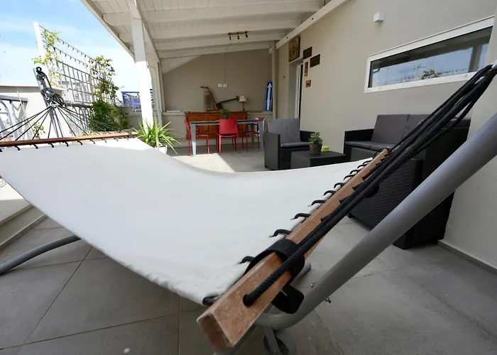 Maracu, Exclusive With Terrace Bari